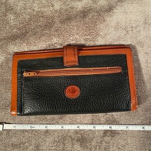 Dooney & Bourke black and tan wallet